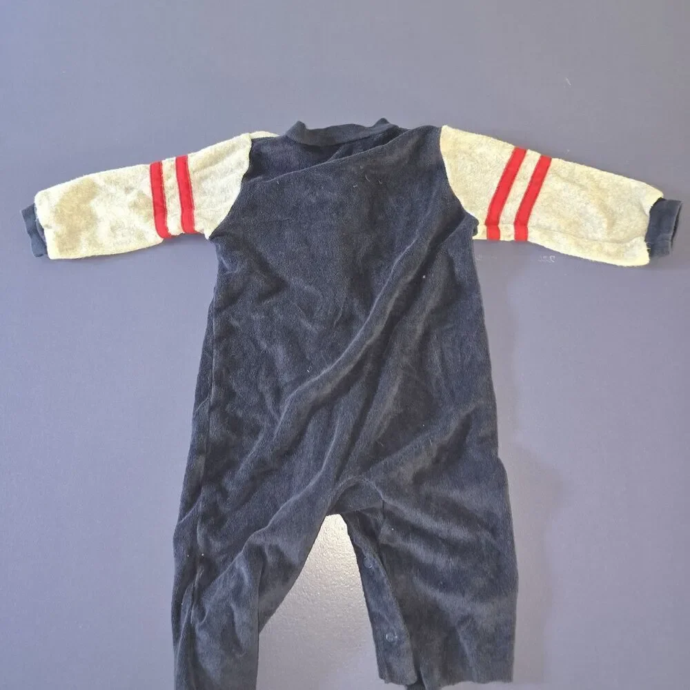 Carter's 1 Piece Infant Body Suit All Stars Size 9 Month's (See Description) C7